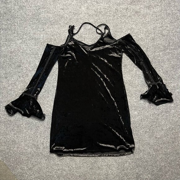 Disney Wear Girls Coco Dress Black Velvet Cold Shoulder Costume S - Picture 3 of 7